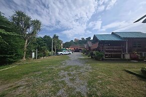 Phaiboon Hotel & Resort