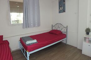 Rama 3 Sunrise Hostel