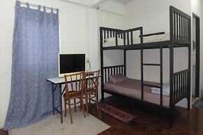 Rama 3 Sunrise Hostel