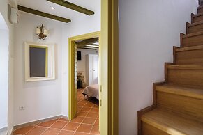 Kaleta House by DuHomes