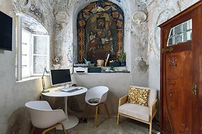 Kaleta House by DuHomes
