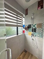 Tropical Dorm Hostel Da Nang by Haviland