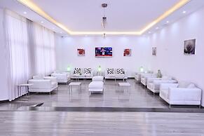 Garden Hills Hotel