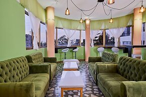 Garden Hills Hotel