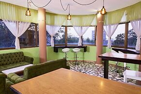 Garden Hills Hotel