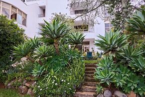 Garden Hills Hotel