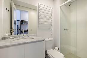 Comfortable and Complete Stay in Downtown Curitiba - ECL