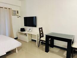 Cozy Studio in Parañaque - Perfect for Transients and Long-stayers Ali