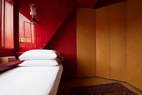 Pont Street IV by Onefinestay