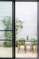 Redcliffe Square XII by Onefinestay