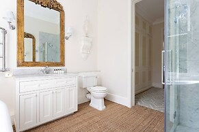 Brunswick Gardens II by Onefinestay