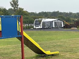 4 Guests - Pet Friendly - Durham Caravan Retreat