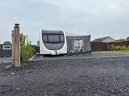 4 Guests - Pet Friendly - Durham Caravan Retreat