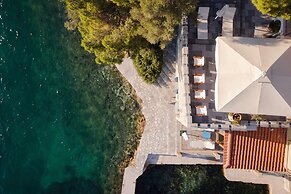 Porto Castello Villas