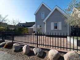 6-person House With a Beautiful Garden