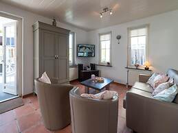 6-person House With a Beautiful Garden