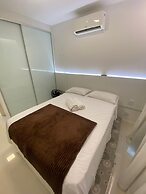 Flat Muro Alto CC 110 by La Playa