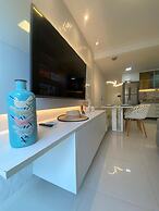 Flat Muro Alto CC 110 by La Playa