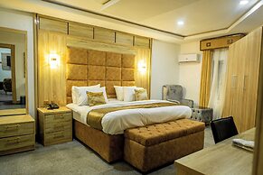 IMMACULATE ROYAL INTERNATIONAL HOTEL