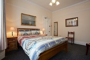 Vas's York House