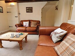 Eskdale View, 5 Hollins Cottages