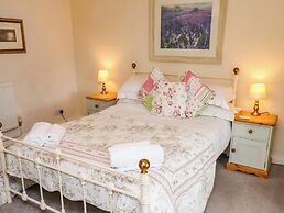 Eskdale View, 5 Hollins Cottages
