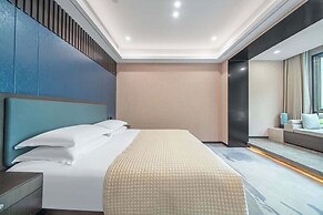 Huabei Hotel on West Lake