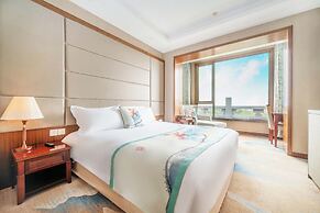 Huabei Hotel on West Lake