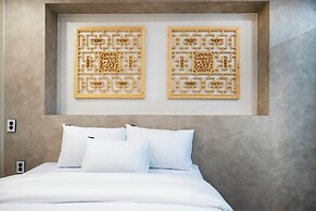 Heo & Jang Hanok Hotel