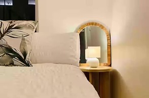 Bondi Beach Hub-beachside Escape