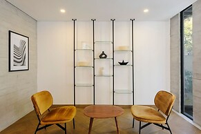w Harmonious 3BR With Private Terrace in Polanco