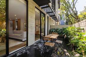 w Harmonious 3BR With Private Terrace in Polanco