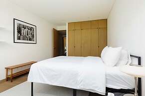 w Harmonious 3BR With Private Terrace in Polanco
