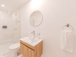 w Stylish Duplex in Laureles