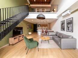 w Stylish Duplex in Laureles