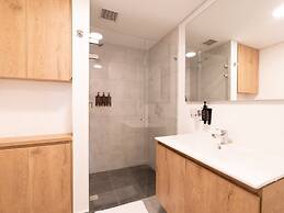w Laureles 2BR w City Views