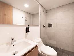 w Laureles 2BR w City Views