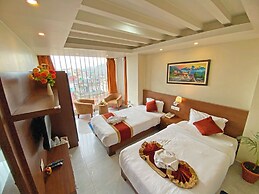 Hotel Tara Suites
