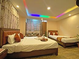 Hotel Tara Suites