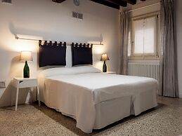 Borgodieci Camere e Colazione