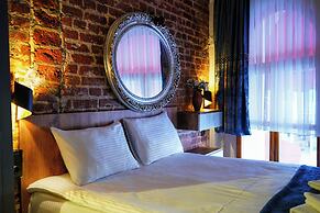 Squit Suits Hotel