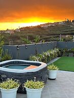 Miguel's Seaview Corner