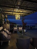 Miguel's Seaview Corner