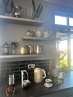 Miguel's Seaview Corner