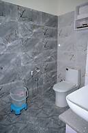 R Narayan Pleasant Inn Hotel - Guptkashi