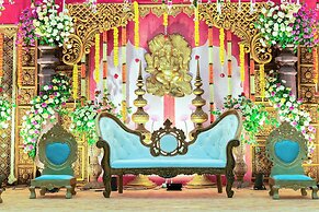 Shambhavi Hotel & Convention Centre
