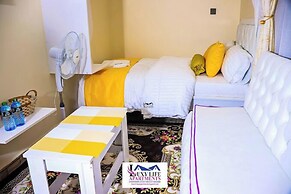 Lux Suites Luxylife Studios Kenol