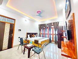 Hotel Mateshwari Palace Ayodhya