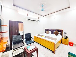 Hotel Mateshwari Palace Ayodhya