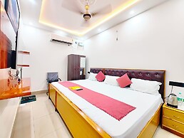 Hotel Mateshwari Palace Ayodhya